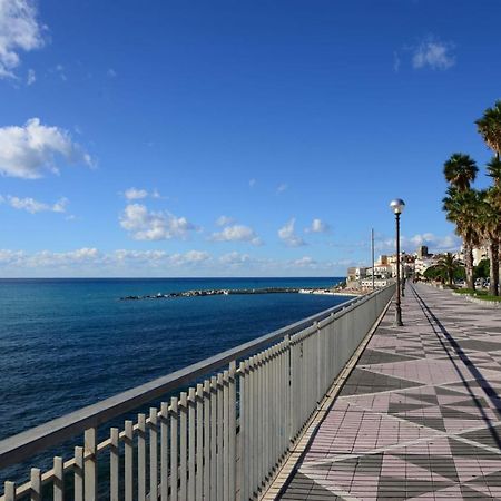 B&B Lungomare Diamante Kültér fotó